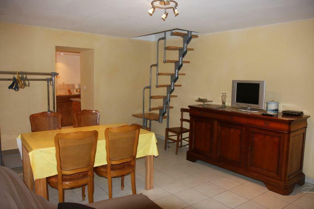 Les Jehans Chateauroux-les-Alpes Exterior photo